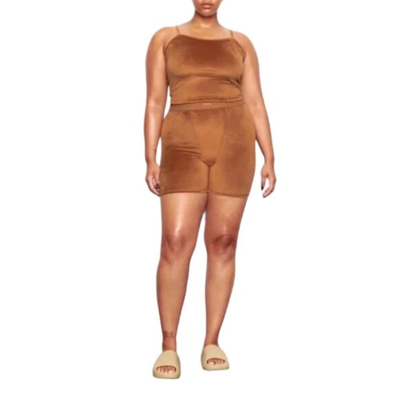 Skims NWT High Rise Stretch Velour Boxer Bike Shorts in Copper Sz 4XL - Picture 1 of 9